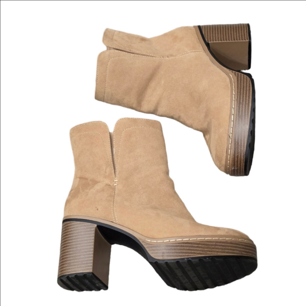 TORRID Chunky Platform Tan Lug Bootie Sz 8.5 WW - Picture 2 of 12
